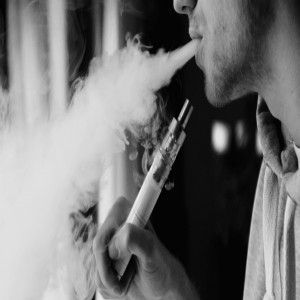 Global E-Cigarette and T-Vapor Market Global E-Cigarette and T-Vapor Market